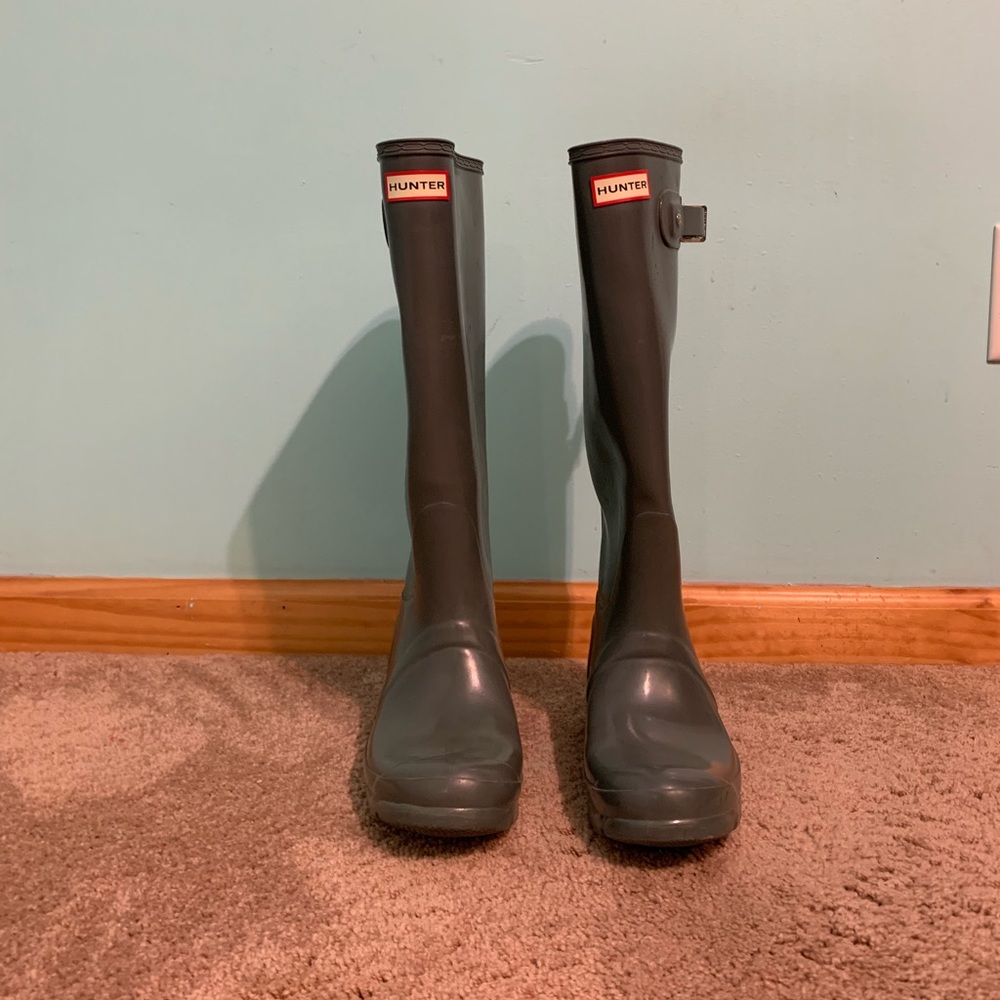 Hunter Boots Tall Gray Size 8 (Worn Twice)